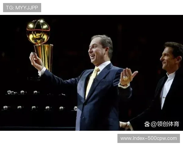 联盟收入数据增长，薪资帽上调预期影响球队续约策略